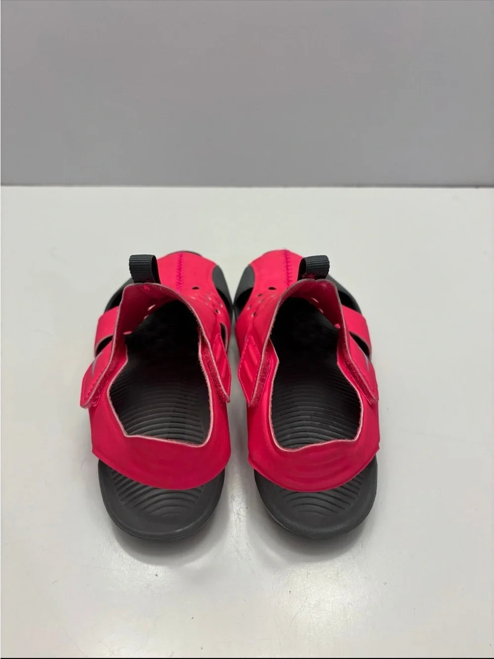 Nike girls Sunray Protect 2 'Hyper Pink Grey' kids size 11 c